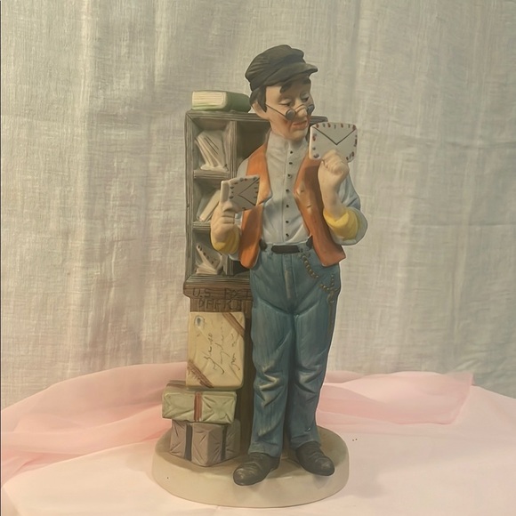 Charming Hand-Painted Mailman Figurine - Picture 1 of 2